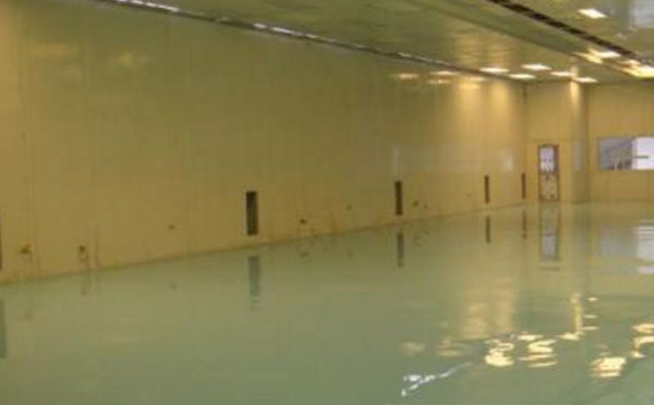 比如自流平环氧地坪中涂